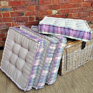 Set of 4 Glamping/Picnic Cushions, French Tufted Style, Natural Linen/Tartan Please Note This Listing is Available by Custom Order Only image 2