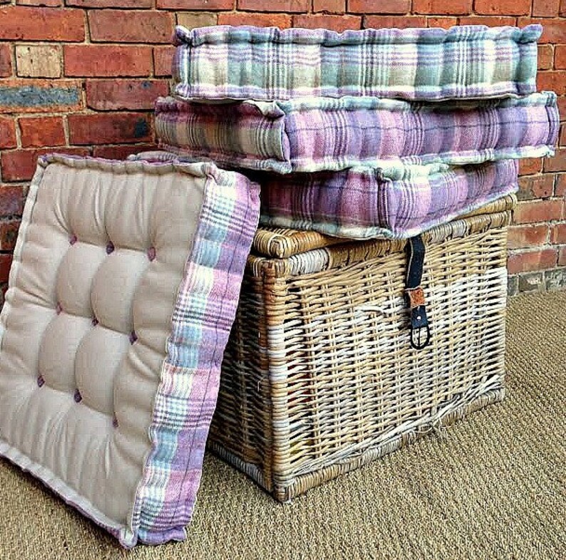 Set of 4 Glamping/Picnic Cushions, French Tufted Style, Natural Linen/Tartan Please Note This Listing is Available by Custom Order Only image 4