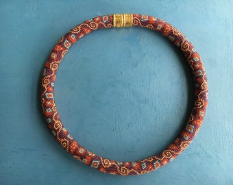 Chokerketting met kralen, statementketting, OOAK-ketting, gehaakte sieraden met kraal, amethist-goud
