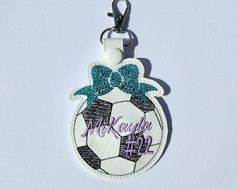 Porte-clés de football brodé : cadeau d'équipe personnalisé, étiquette de sac