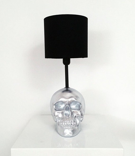 Silber Totenkopf Lampe // Totenkopf Deko // Totenkopflampe