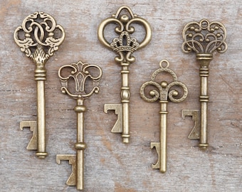 50 Assorted Key Bottle Openers - Vintage Skeleton Keys - Wedding Decorations & Party Favors - Antique Gold - Steampunk Rustic