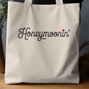 Honeymoonin Tote Bag, Honeymoon Bag Gift, Wedding Gift for Bride, Bridal Shower Gift, Cute Honeymoon Accessories, Newlywed Tote