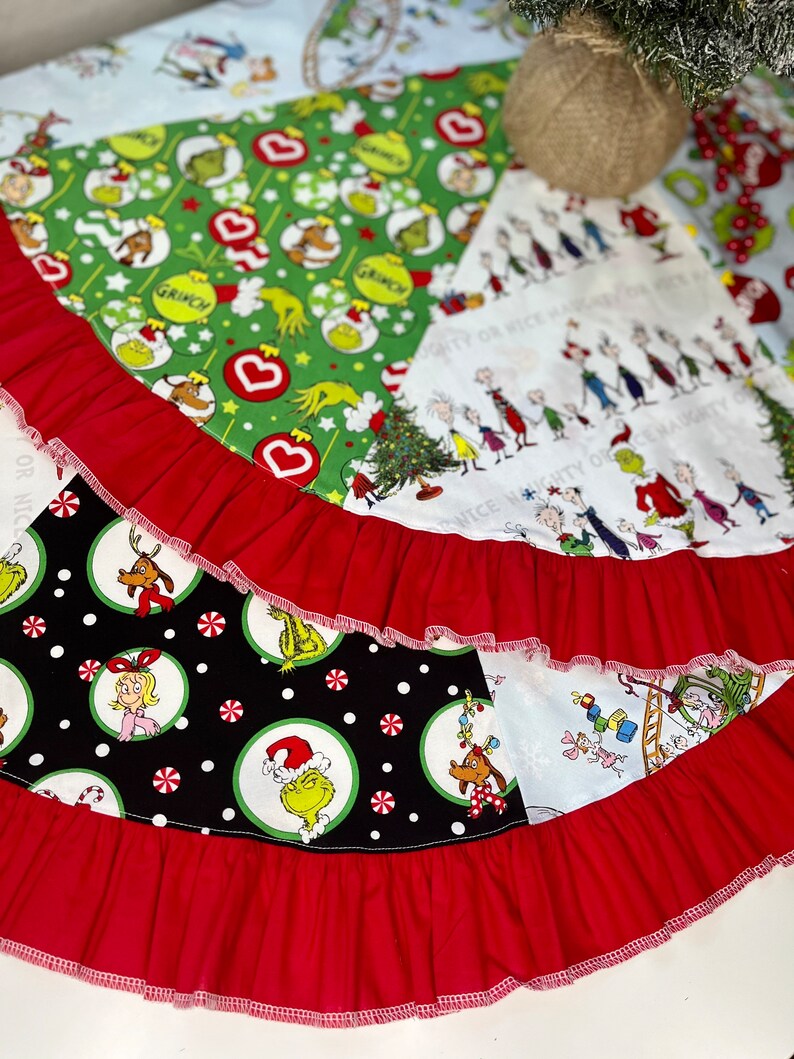 Christmas Tree Skirt in Grinch Patchwork Prints Medium Etsy