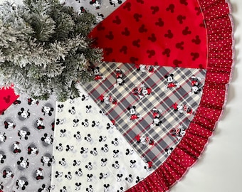 Christmas Tree Skirt in Patchwork Mickey & Minnie Prints - Medium