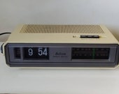 Vintage 1970 39 s flip digital alarm clock radio Nelson models BRD - 207