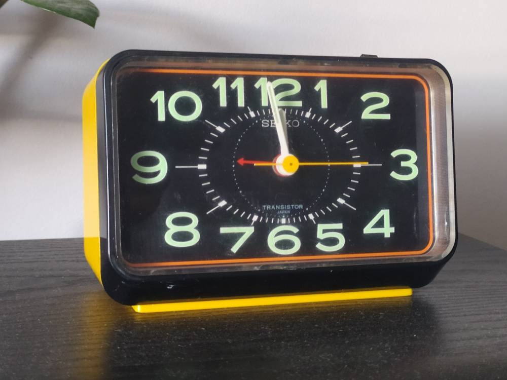 Vintage 1970s Yellow SEIKO Transistor Desk Clock Japan - Etsy