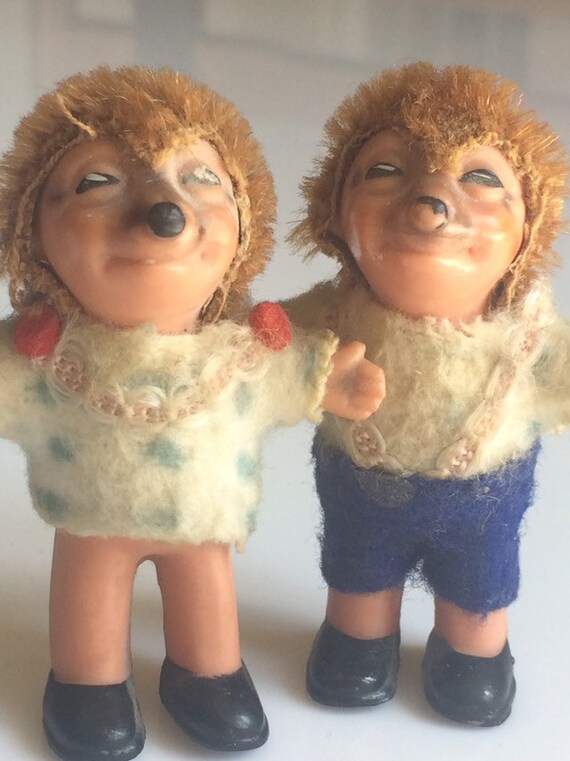 small toy dolls