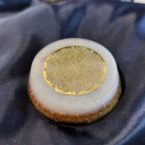 Orgonite de Poche Opale Blanche