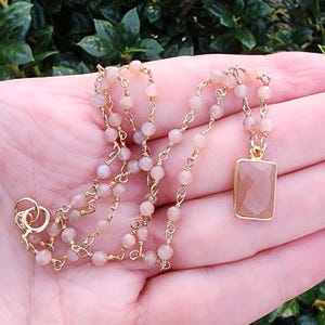 Peach Moonstone Gemstone Necklace Gold, Dainty Peach Moonstone Necklace, Small Rectangle Peach Moonstone Pendant, 17 Inch Necklace
