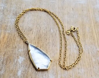 Mother of Pearl Shell Pendant Necklace, 18 Inch Gold Filled Necklace, Pretty Pendant Necklace, Elegant Necklace, Mother of Pearl Jewelry