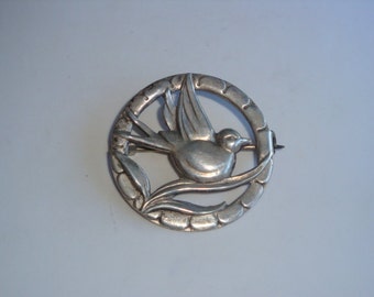 Sterling Silver 'Love Bird' Brooch