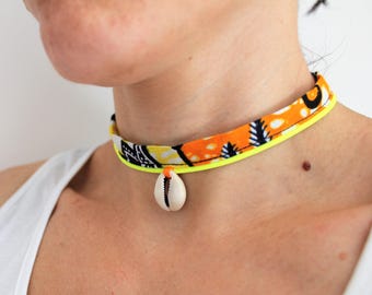 Collier Mi-long Belle Paris - Cordon Tissu Orange Avec Fleurs Et Cristaux - Occasion