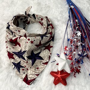 Patriotic Star Dog Bandana, Dog Bandana, Pet Bandana, Tie Bandana, Tie-on Pet Scarf, Dog Gift, Pet Clothing, Dog Neckwear, Handmade