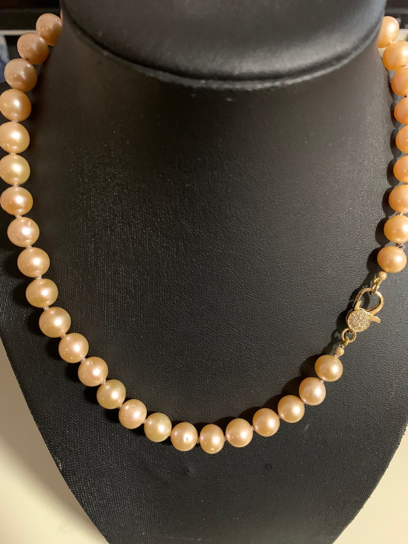 One strand of round peach pearl choker necklace Gold filled CZ ring clasp Hand Knotted on double silk thread 14600