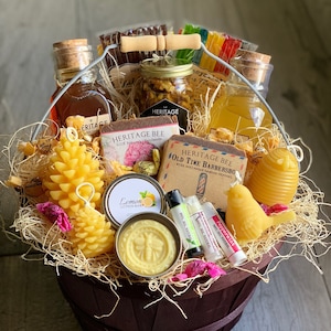 HONEY RENEWAL New Year Gift Box, Luxury Food Hamper, Organic Gourmet Gift, Luxury Winter Gift Basket