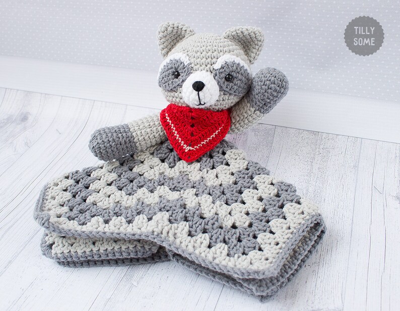 racoon lovey