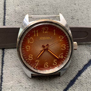 Raketa 2609HA USSR Watch: Collectible Manual Wind Wristwatch