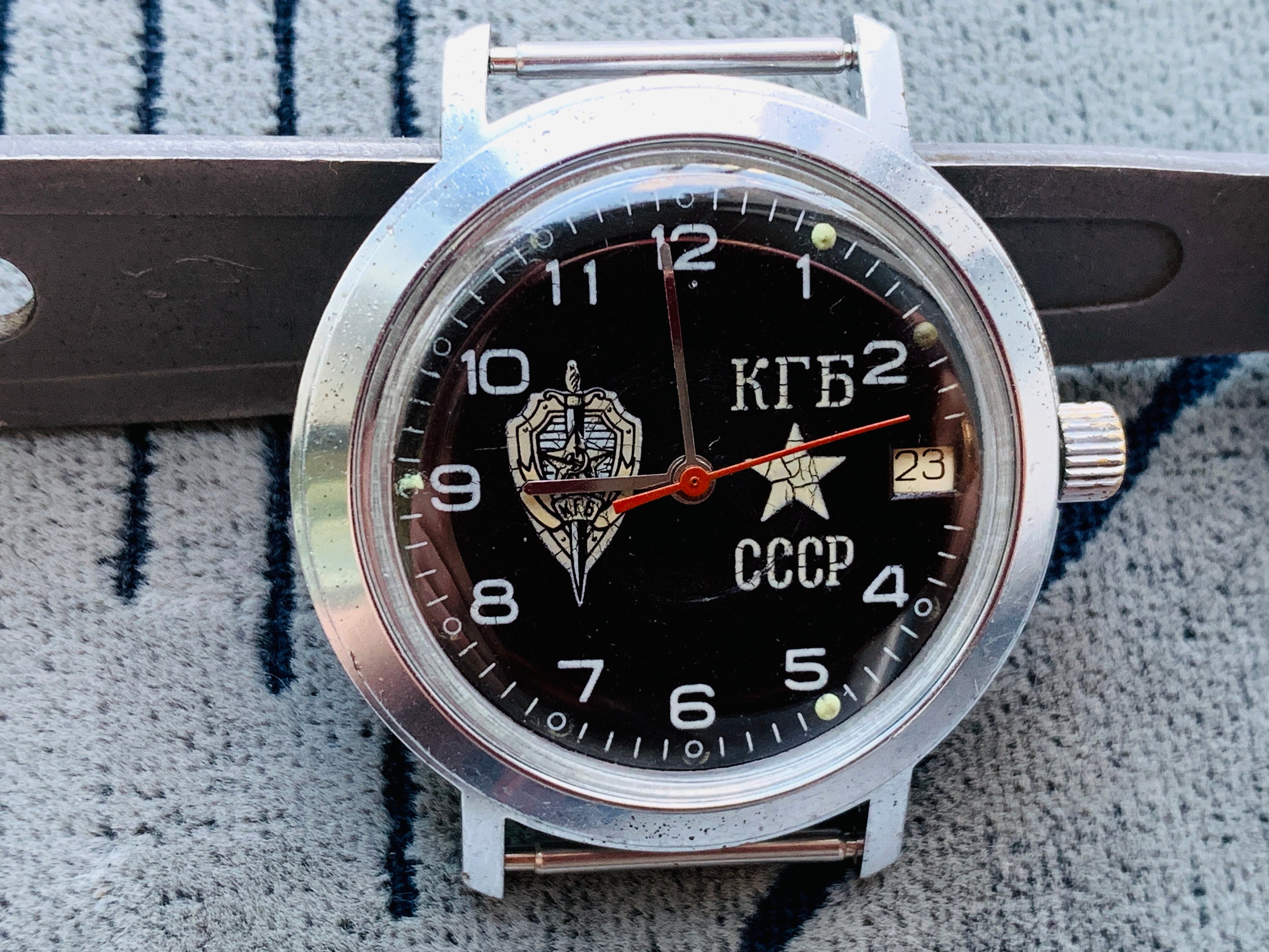Montre russe 2025 kgb