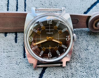 Reloj Pobeda coleccionable: esfera verde, cuerda manual (fabricado en la URSS)