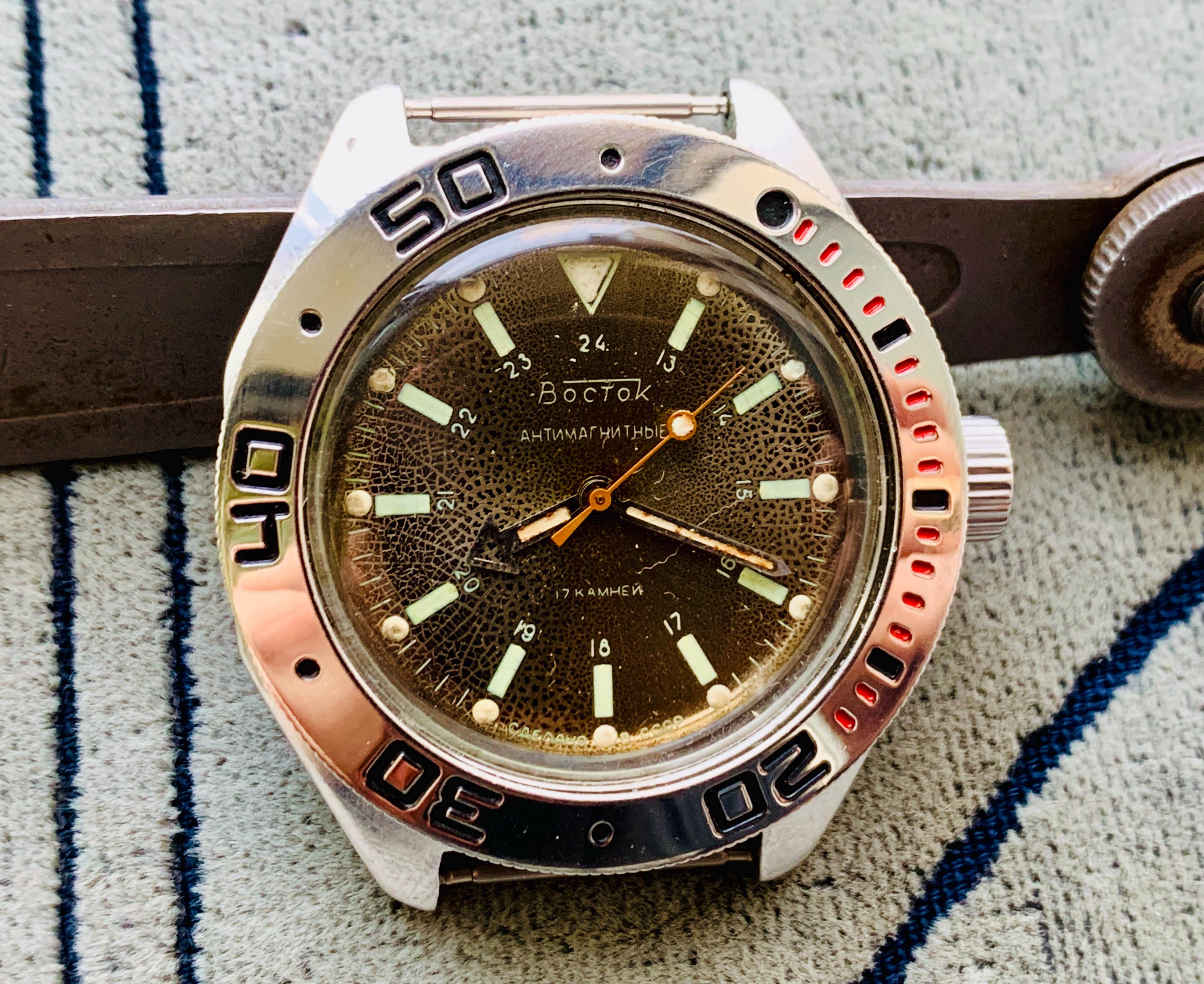 男性用腕時計 VOSTOK 17石 耐磁性 手巻き チストポリ ソ連製/ダイバー 