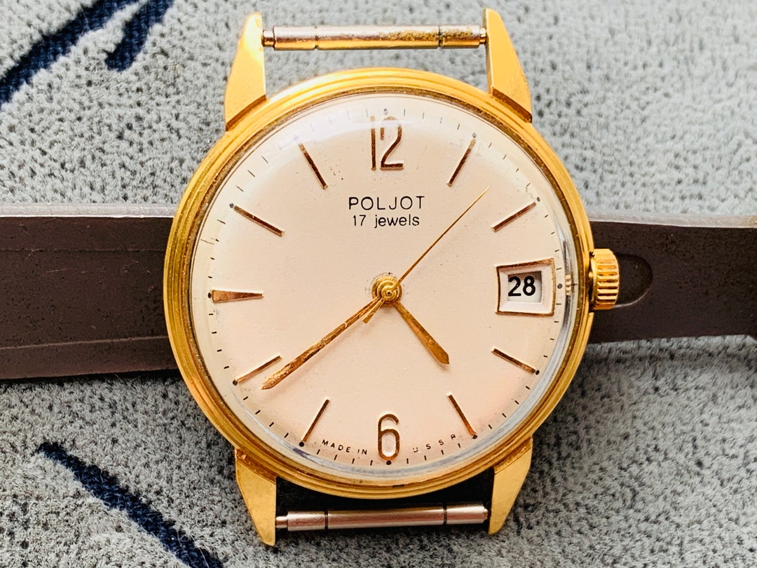 Yahoo!オークション - POLJOT キーロフスキー 手巻き 白 金文字