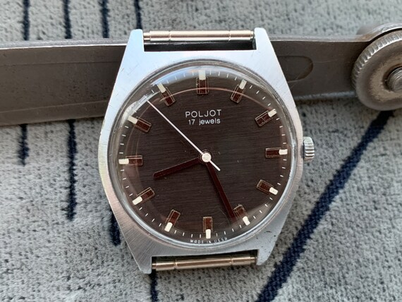 POLJOT ポレオット手巻き時計 17JEWELS メンズ ソ連/ロシア 希少 コレクターズアイテムのポルヨット腕時計：17石、ソ連製、手巻き