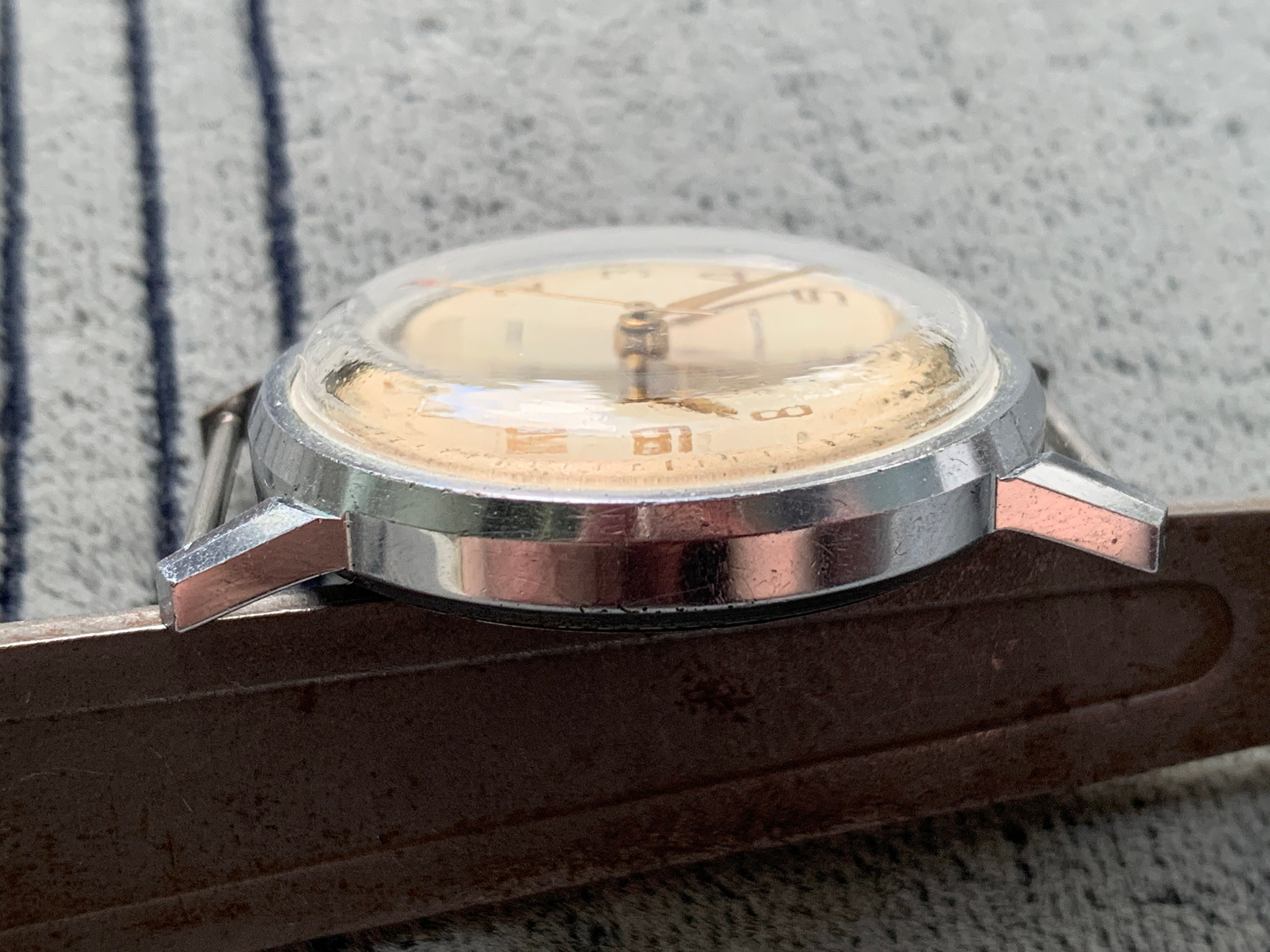 Men's Wrist Watch KIROVSKIE 17 Jewels Made in Ussr