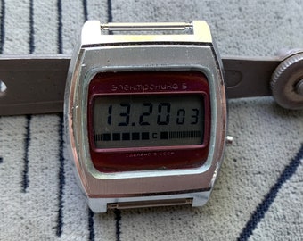 Collectible Watch Elektronika 5 Digital Watch: USSR Made, Calendar Function