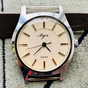 Verzamelobject Luch 23 juwelen herenhorloge: USSR handmatig opwindbaar, antimagnetisch