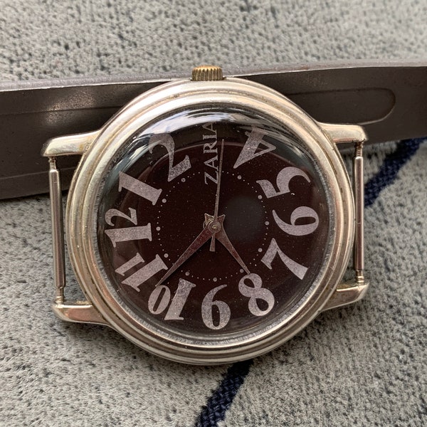 Montre de collection ZARIA quartz cadran rare en réparation ou pièces de rechange Usine de montres Penza/montre-bracelet ZARYA/horlogerie/fournitures steampunk