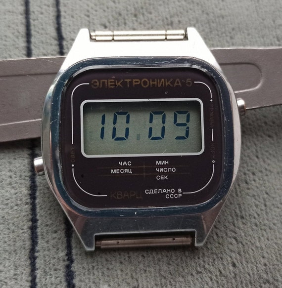 Collectible watch ELEKTRONIKA 5 quartz digital wi… - image 2