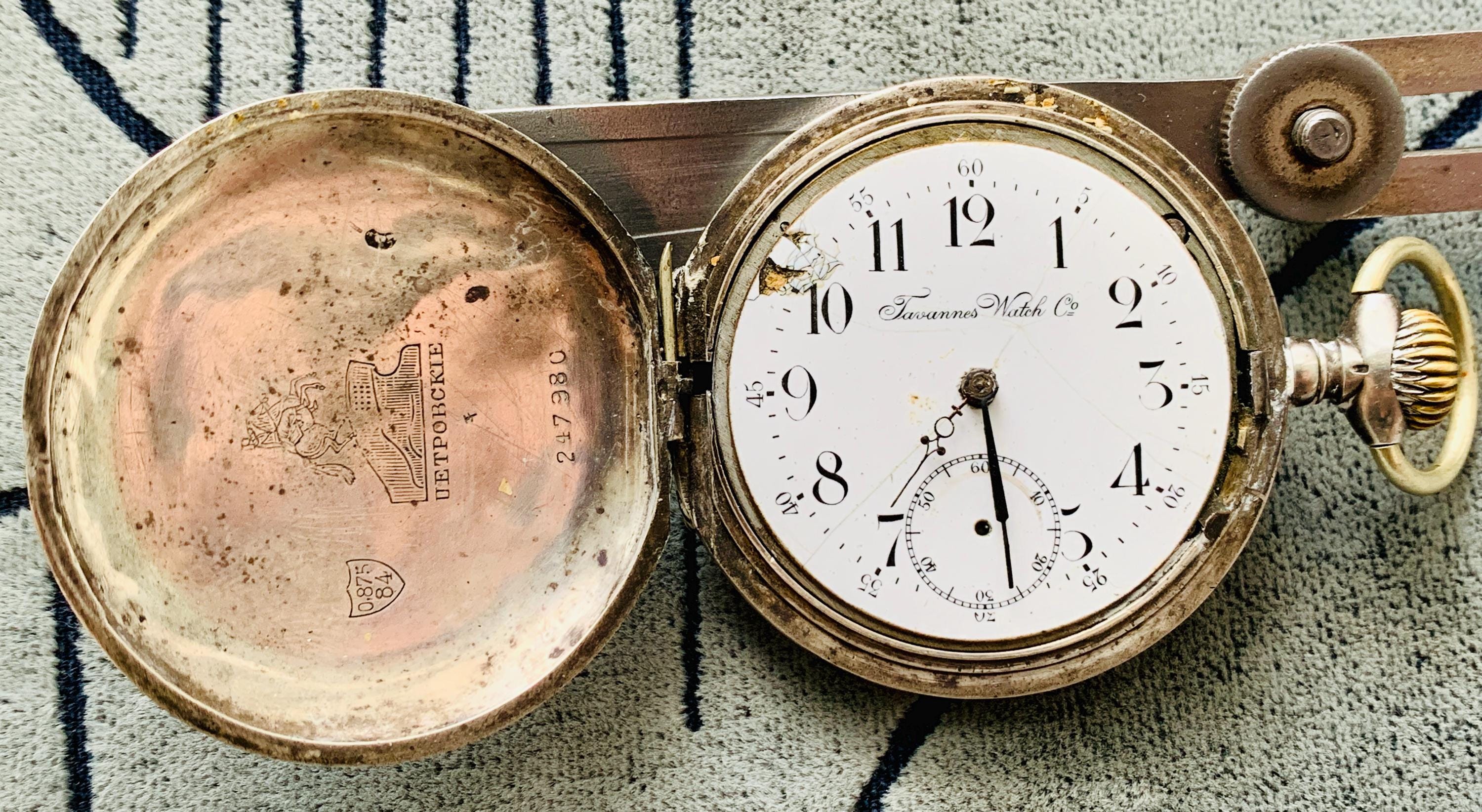 アンティークシルバーペトロフスキー懐中時計：Tavannes Watch Co