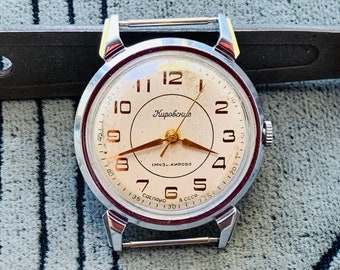 Kirovskie herenhorloge: 16 juwelen, spinnenkast, verzamelobject USSR