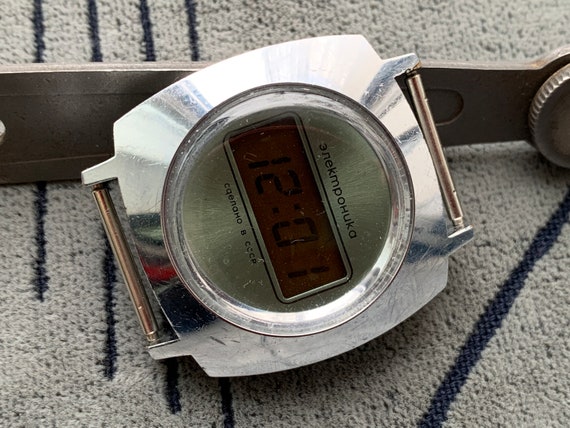 Collectible watch ELEKTRONIKA 5 (B6-02) early rar… - image 4