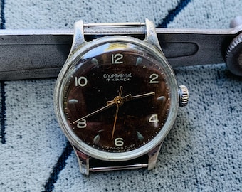 Kirovskie Sports Watch: USSR Men's Wristwatch, 17 Jewels