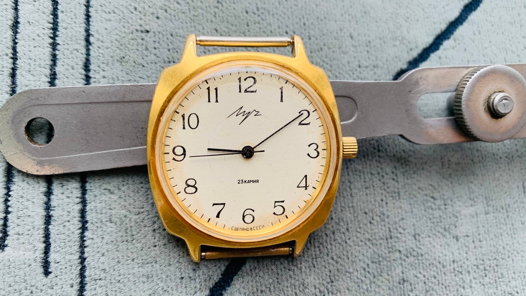 Collectible Watch Luch 23 Jewels 2209 Made in Ussr wrist Watch Lych Classic Design Beautiful Unusual Case Manual Winding Made in Su montre Etsy