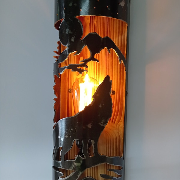 Rustic wall light - Wolf - Cabin sconce