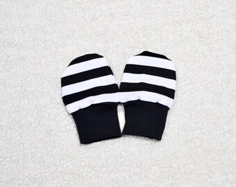 white mittens newborn