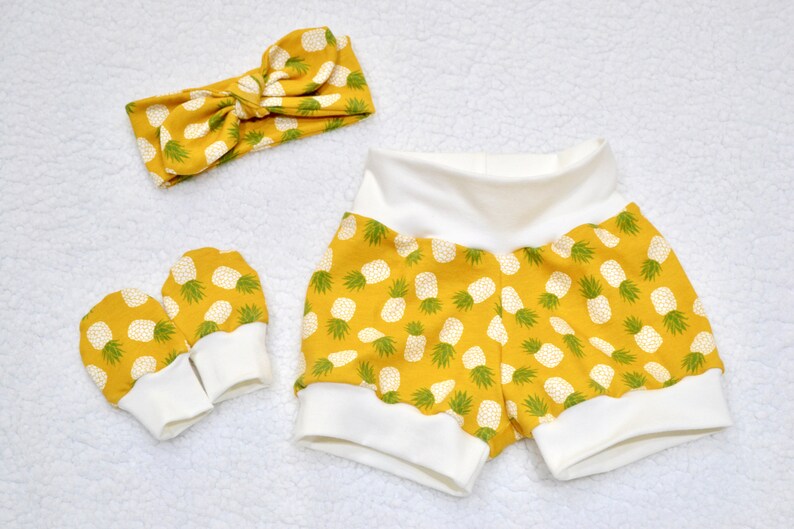 Pineapple White Outfit,Summer Ready Outfit,Pineapple,White Bloomer,Cotton bloomer,Baby Girl Outfit,Newborn outfit,Baby Set Clearance Sale
