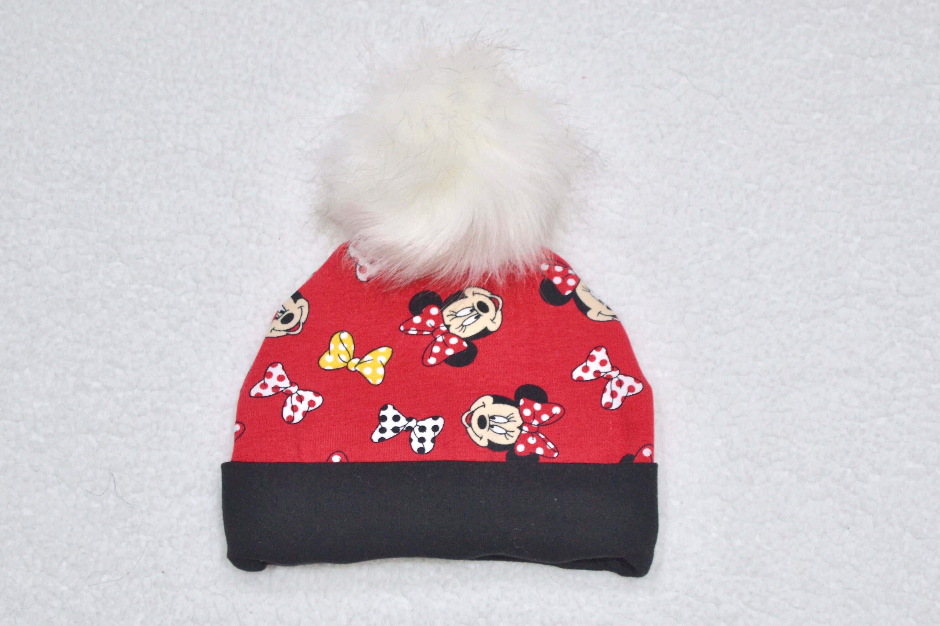 minnie mouse pom pom hat