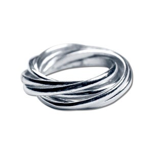 7 Interlocking Silver Bands Ring. Seven Rings together Ring. Interlocking Rings, Fun, Spinner Ring. Unique Ring, Gifts for Her
