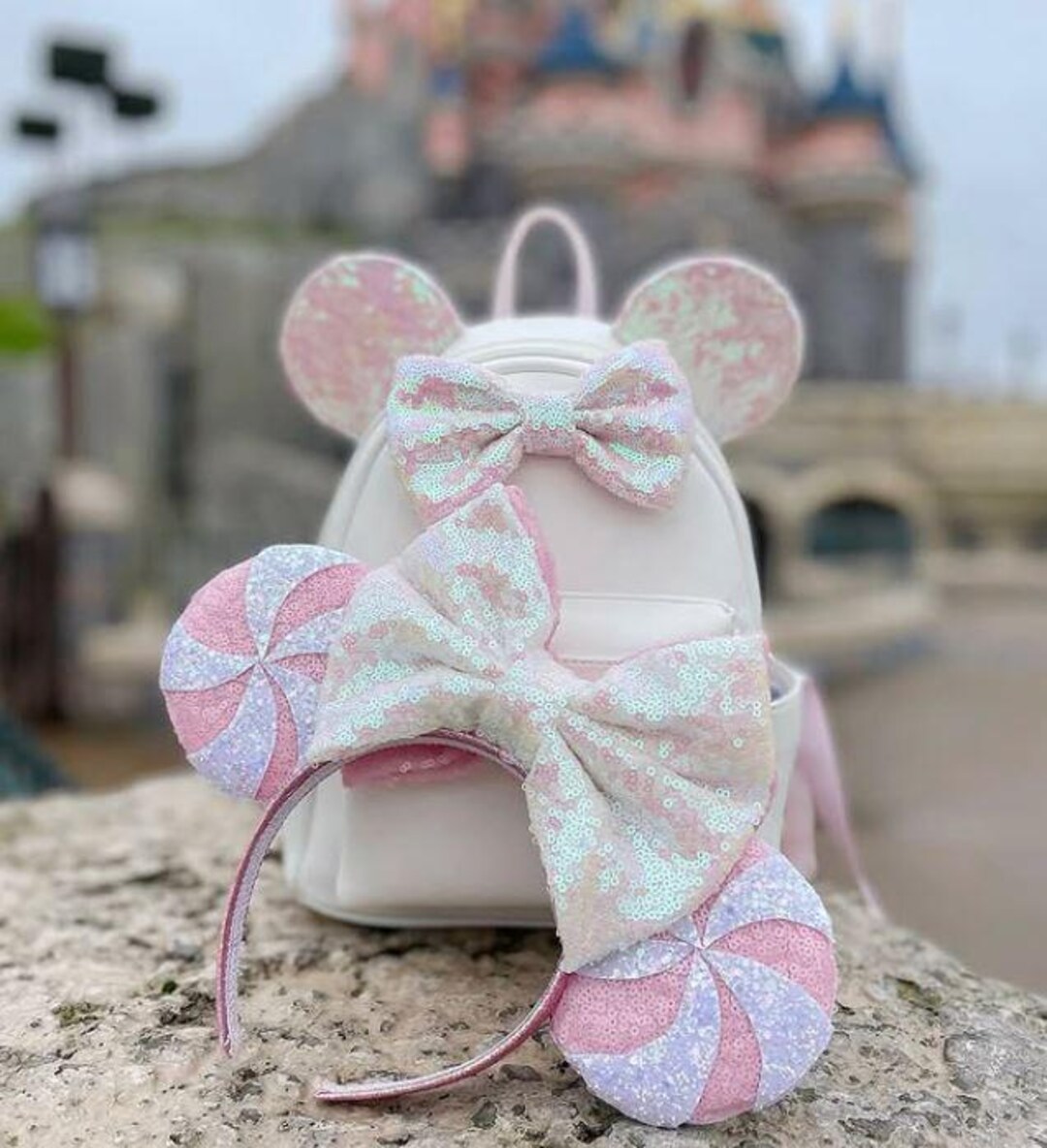 Sequin Candy Cane Minnie Mouse Ears With Large Sequin Bow  display picture 3