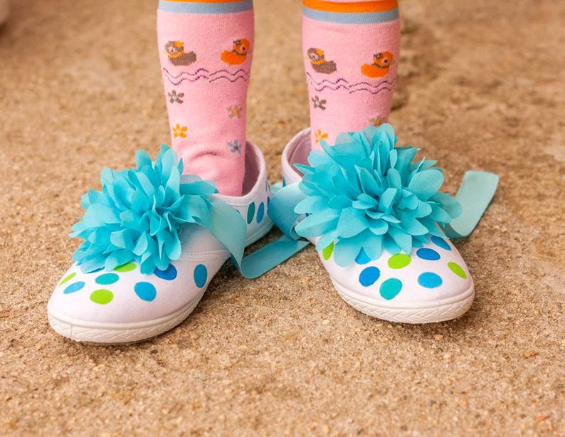 Custom Gift Party Sneakers Casual Hand Painted and Decorated Sneakers with Colored Dots Ladyes Shoes Birthday Party