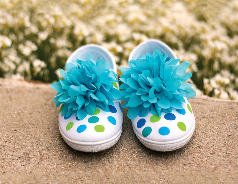 Custom Gift Party Sneakers Casual Hand Painted and Decorated Sneakers with Colored Dots Ladyes Shoes Birthday Party