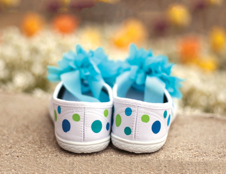 Custom Gift Party Sneakers Casual Hand Painted and Decorated Sneakers with Colored Dots Ladyes Shoes Birthday Party
