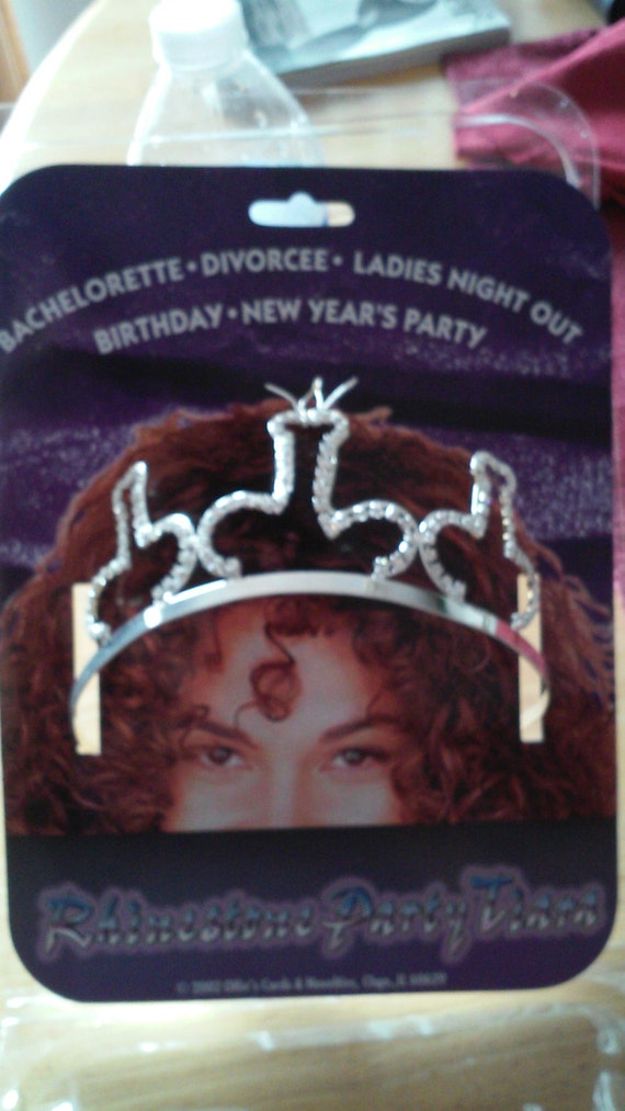 Pecker Tiara Pecker Tiara