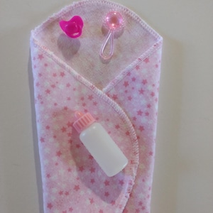Blanket and Accessories for 5&quot; Doll
