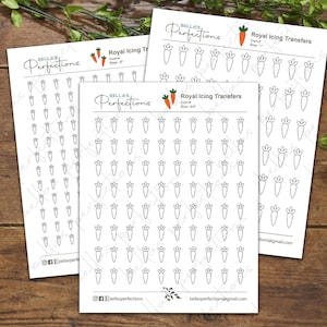 Puede incluir: Tres hojas de transferencias de glaseado real imprimibles con un diseño de zanahoria. Las hojas están etiquetadas como "Royal Icing Transfers" con el tamaño del diseño de la zanahoria indicado como 1", 3/4" y 5/8".