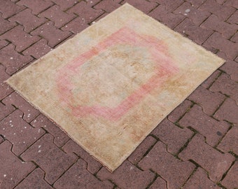 Small Rug,Beige Rug,Doormat,2x3 ft Rug,Turkish Rug,Natural Rug,Baht Mat,Home Decor,Used Rug,Kitchen Rug ,Laundry Rug,Traditional Rug